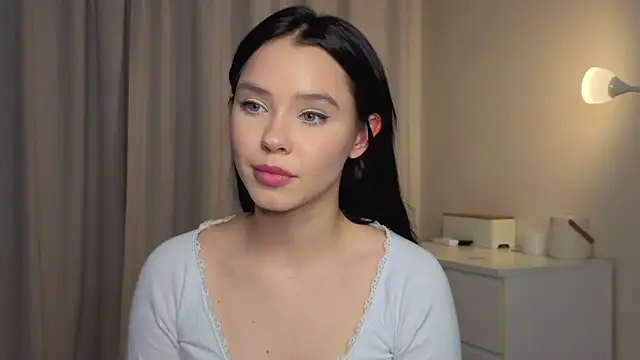 slyshypie live sex cam