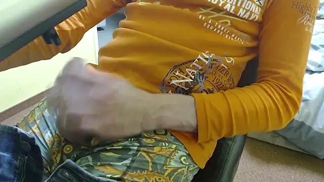 k74robert live sex cam