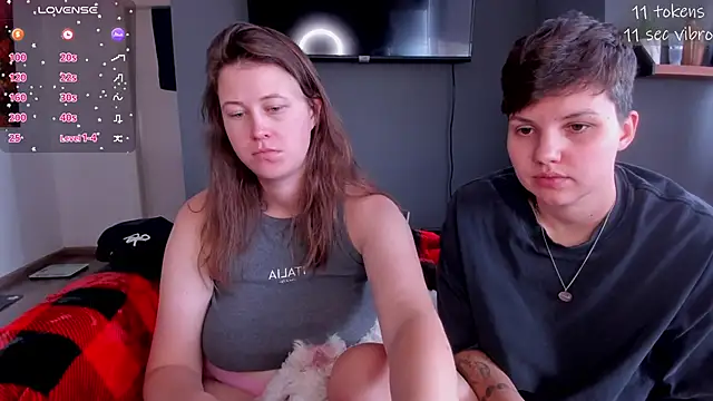 Tenderly_Couple live sex cam