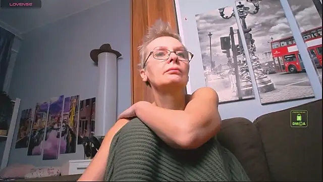 HelgaHimmell's cam snapshot