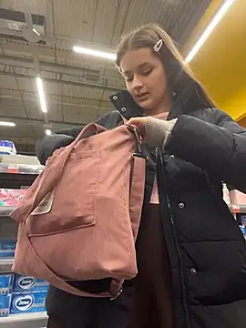 KittyQueeny live sex cam