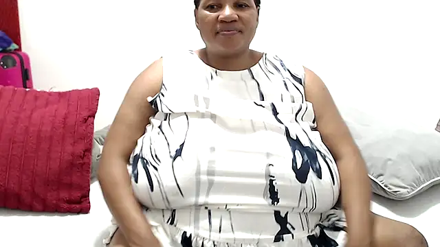 Bustyslave48's cam snapshot