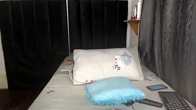 Miss-Berries's cam snapshot