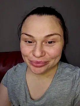 9Alice's cam snapshot