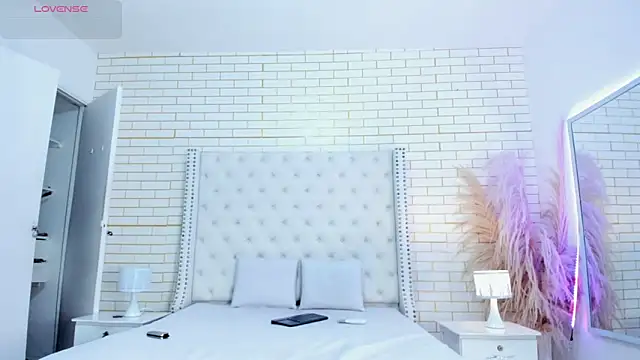 aurora_collinss_ live sex cam