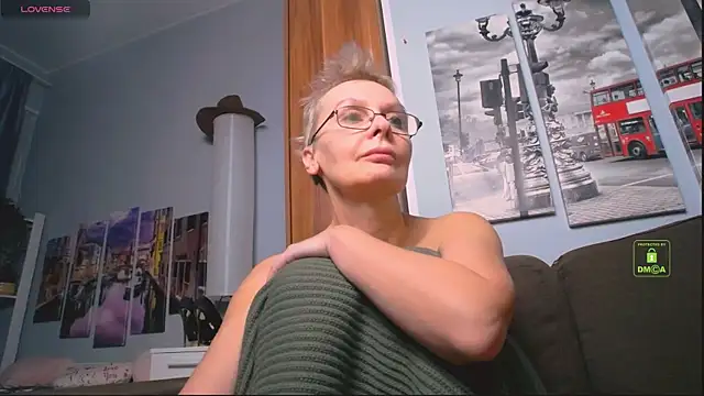 HelgaHimmell's cam snapshot