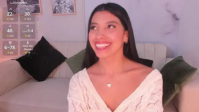 Tiffany_Low's cam snapshot