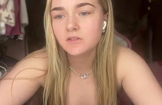 Pinkiepieexo's cam snapshot