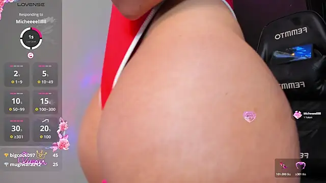 MeganDaviees live sex cam