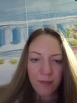 KattyLuuu's cam snapshot