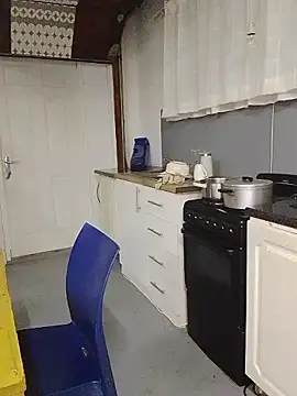 MassiveBoobsxxxx's cam snapshot