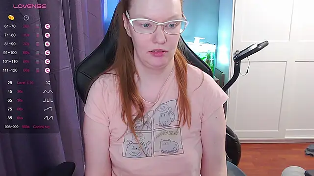 Lady_Inari's cam snapshot