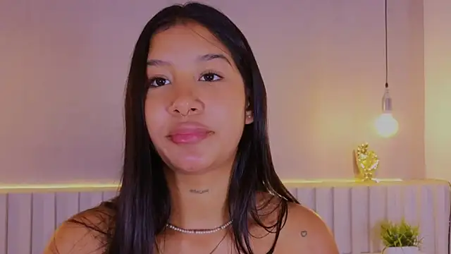 Aida_moreno live sex cam