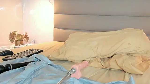 MelaniieRoux live sex cam