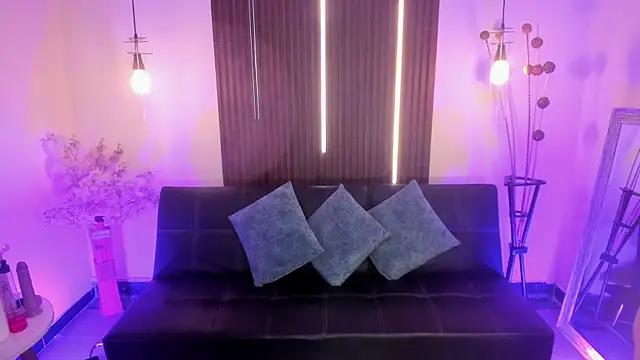 ArianaBaker's cam snapshot