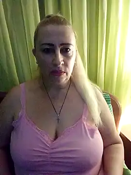 Esenia505's cam snapshot