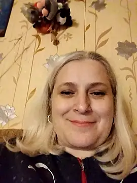 NyushaLollipop's cam snapshot