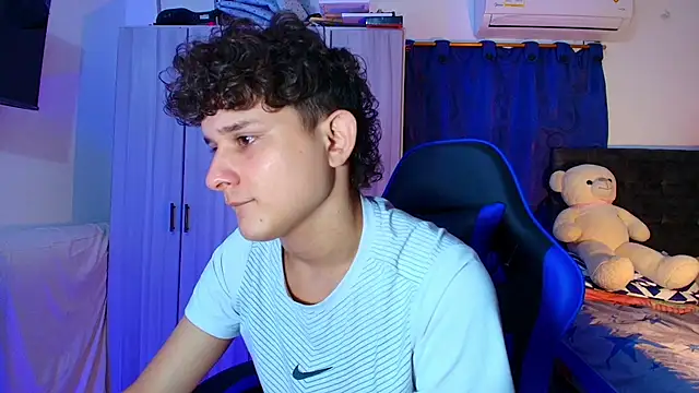 Nathan_Bluee's cam snapshot