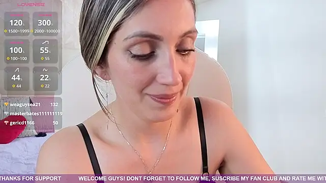 anny_sweet72's cam snapshot