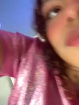 PrettyLia's cam snapshot