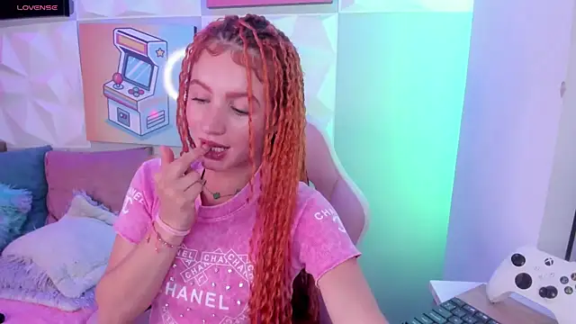 AdelaineBest live sex cam