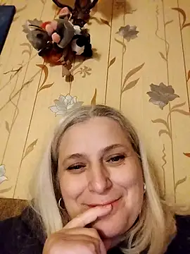 NyushaLollipop's cam snapshot