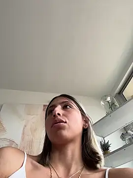 Ameellie's cam snapshot