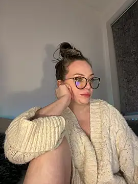 FemDom_RubyKnightXXO's cam snapshot