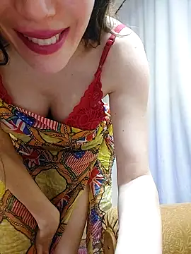 HellaryTourent's cam snapshot