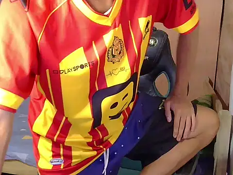 hugekenbigcock live sex cam