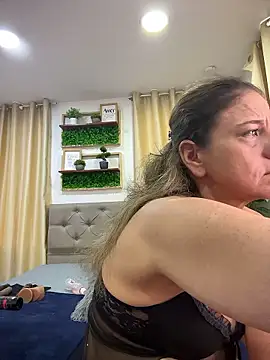 sasi_luna's cam snapshot