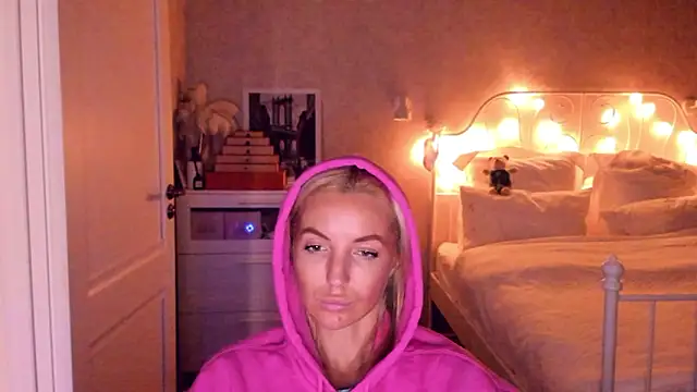 aestetick's cam snapshot