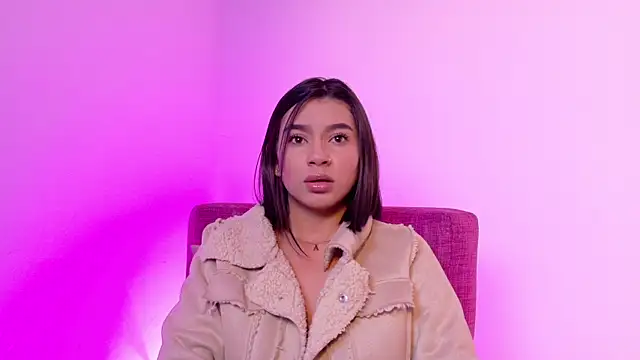 AlyssaRay's cam snapshot