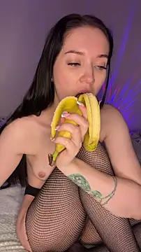 Veliora live sex cam
