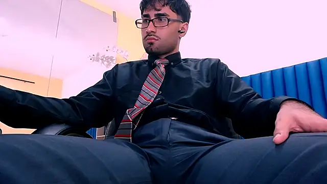 MilanZaire live sex cam