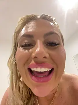 Arabellalee23 live sex cam