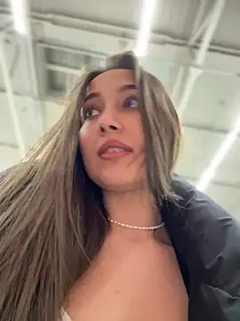 ICrazyOneIRL live sex cam