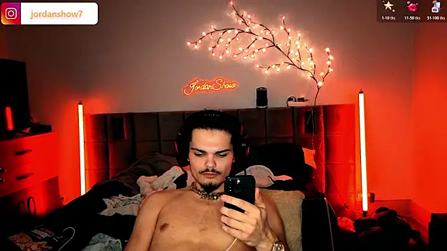 JordanShow live sex cam
