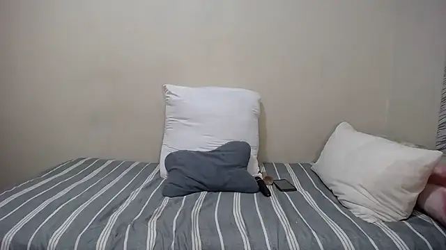 SexySlimMelanin's cam snapshot