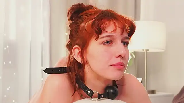 LeelooYolo's cam snapshot