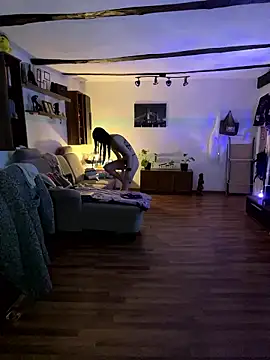 BlueVelvetBat's cam snapshot