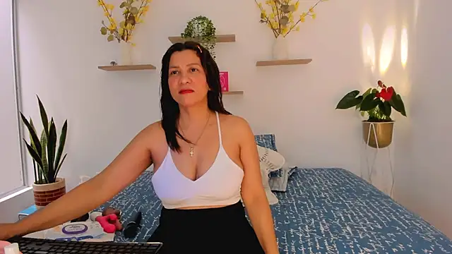 kataleyarios01's cam snapshot