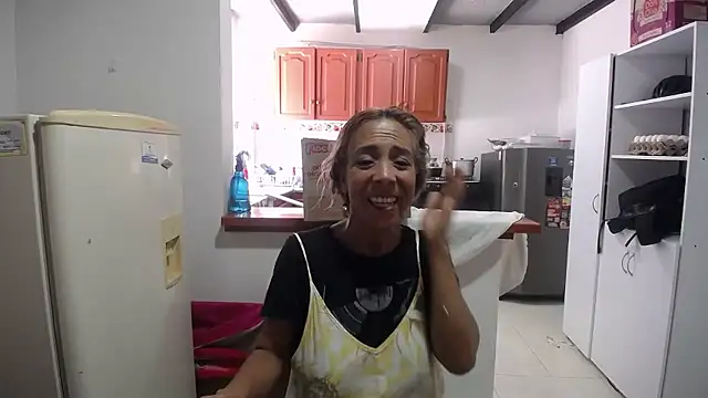 Lady_Lolla11's cam snapshot