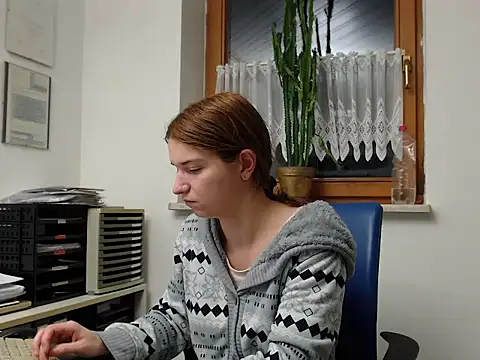 Mercedeswoman8's cam snapshot