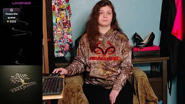 TreeJeanne's cam snapshot