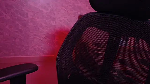 MidnightFlame's cam snapshot