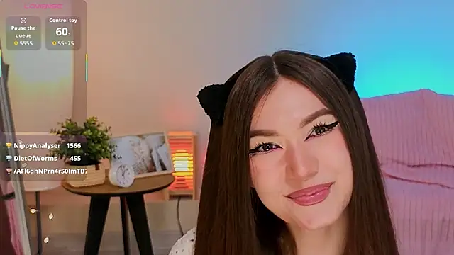 oliviaah_'s cam snapshot