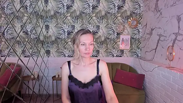 NancyGrace's cam snapshot