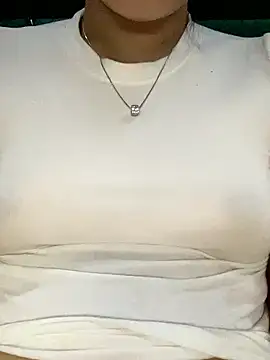 Bella_babei01's cam snapshot