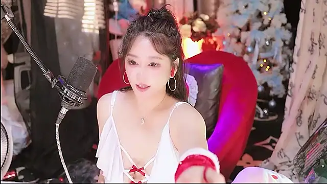 Missy_Nana21's cam snapshot